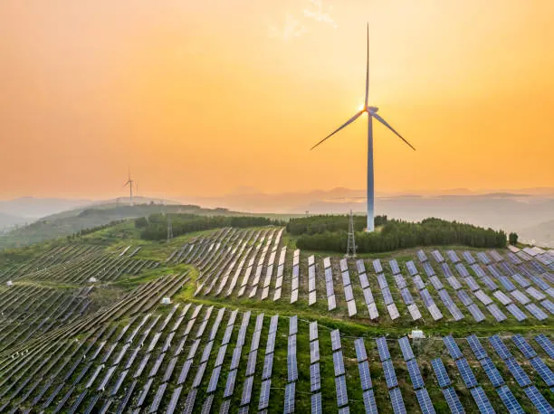 China Leads the Global Renewable Energy Revolution
