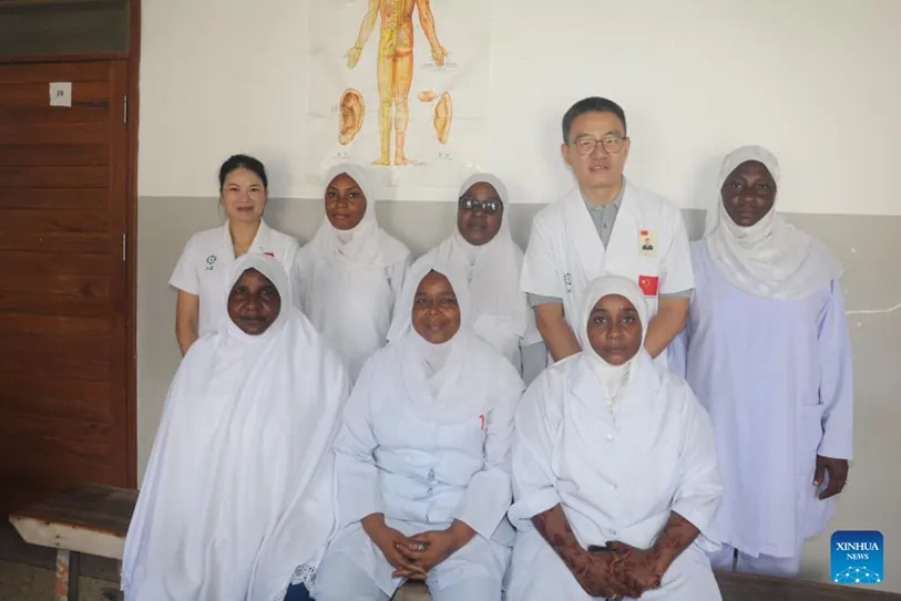 Chinese acupuncture brings relief to Tanzanian fisherman