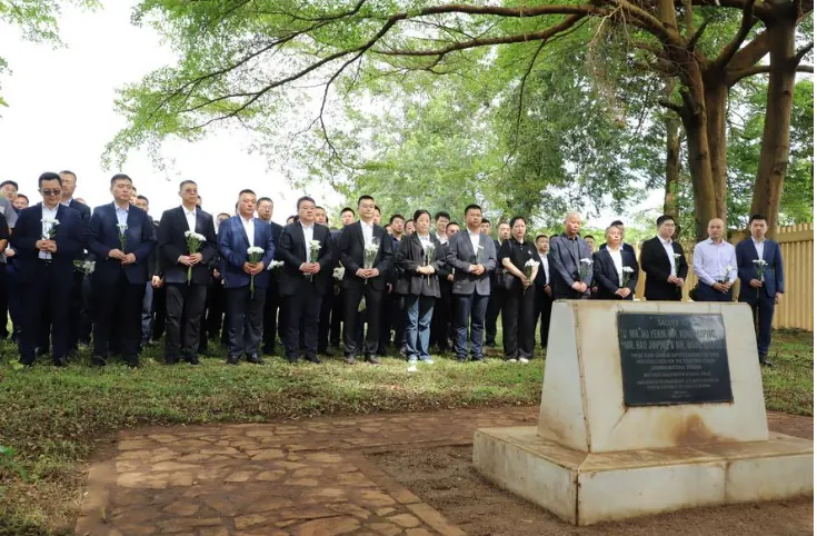 Chinese community in Uganda honors fallen Chinese experts in national stadium construction