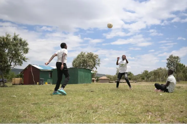 On Kenya's Maasai Mara plains, Chinese duo builds home of hope for 29 girls