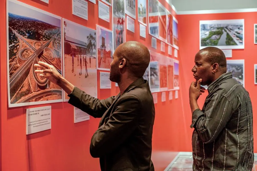 Photo exhibition held in Maputo to mark 50th anniversary of China-Mozambique diplomatic ties