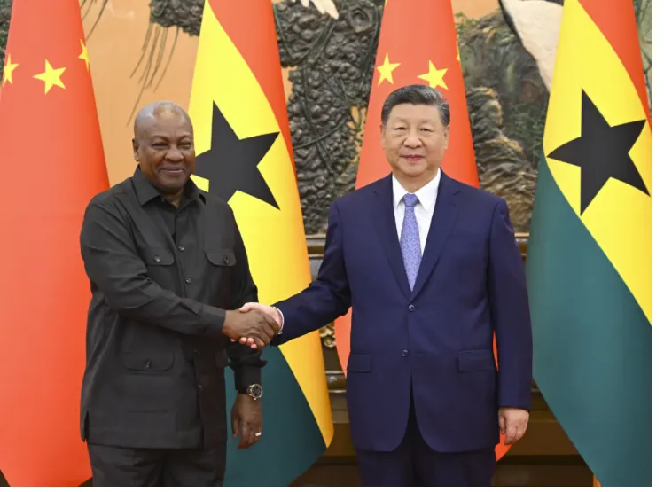 Xi meets Ghanaian president