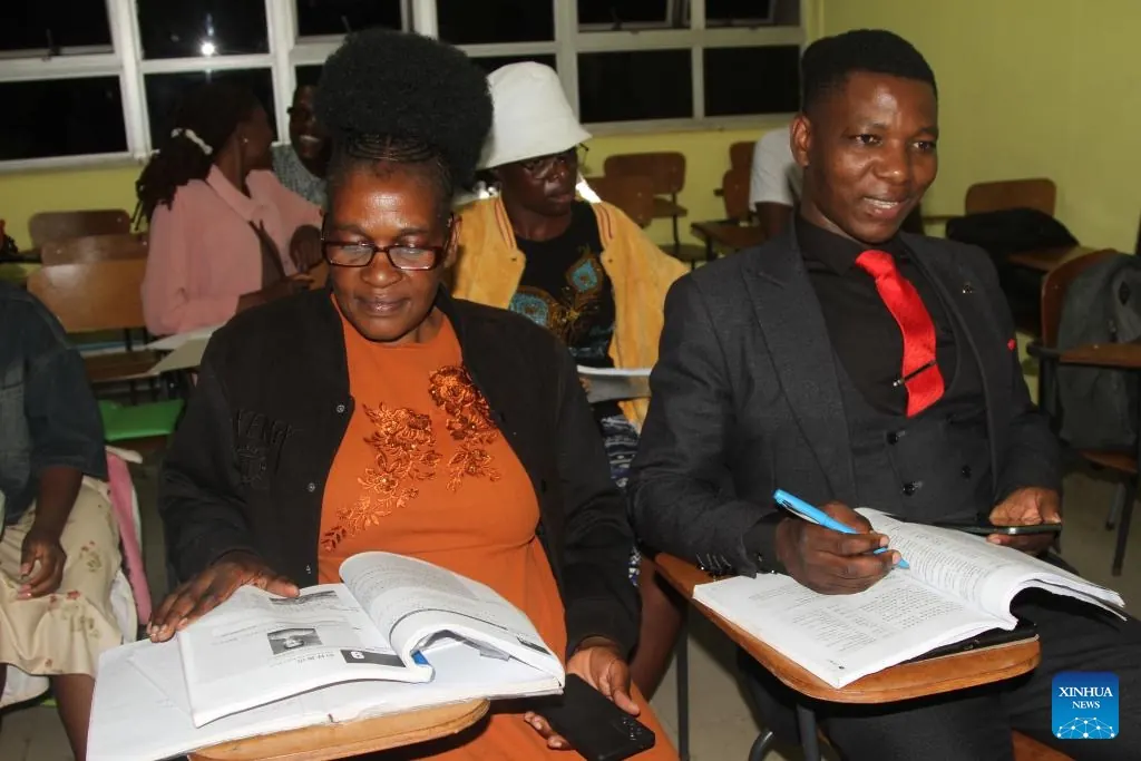 Zimbabwean youth build bridges with China through language